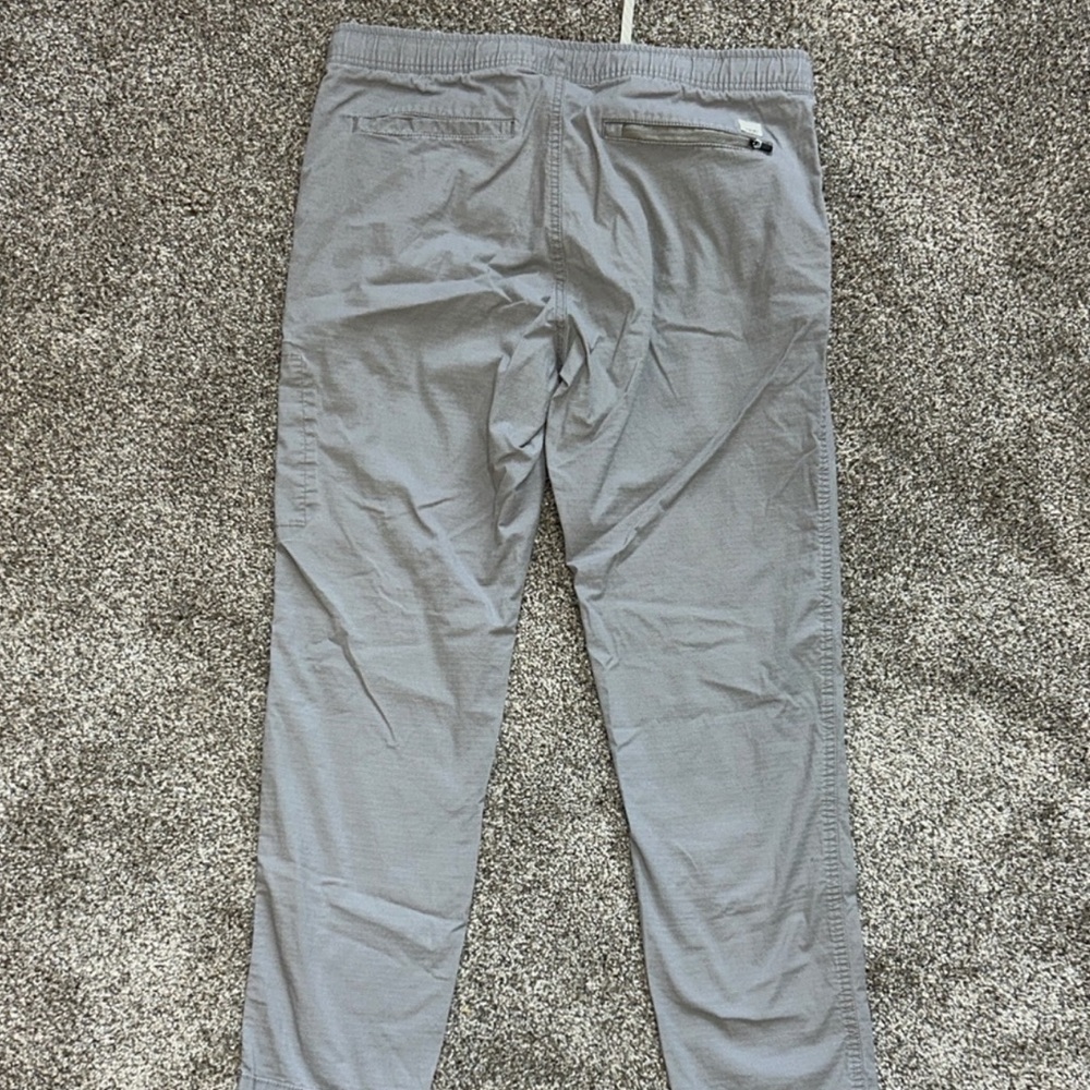Vuori Men's Gray Rip stop Pants M